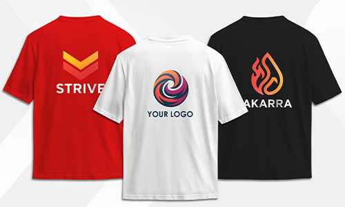 Henkilökohtaiset sydämenmuotoiset kissan valokuvat, jotka on koristeltu taidemaisilla tassuilla ja merkinnöillä 