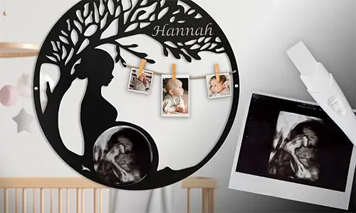 galería-decoración-de-pared-metal-con-imágenes-de-ecografías-y-fotos-personalizadas-para-futura-mamá-3