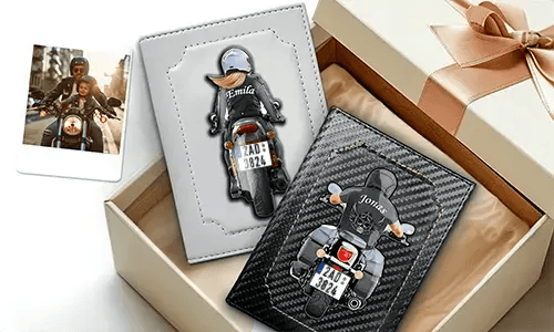 Gepersonaliseerde documentenhouder voor motorfiets met naam en kenteken – cadeau voor je lieve dochter