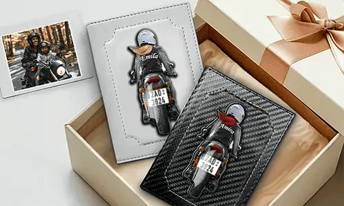 Pochette pour carte grise de ta moto avec le prénom de ta mère et ton numéro de plaque