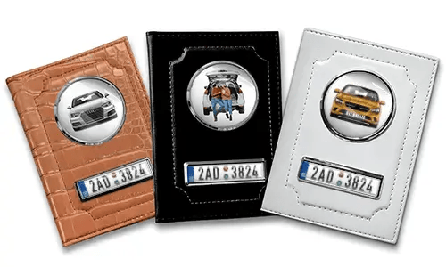 Porta documenti auto standard per il tuo ragazzo con auto/foto e targa