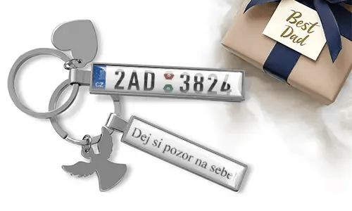 Personalized license plate keychain for dad with engraved message