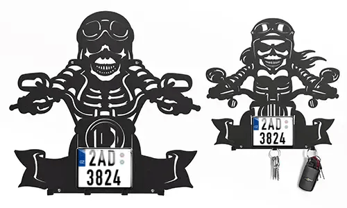 Keyholder wall with skeleton for motorcyclists