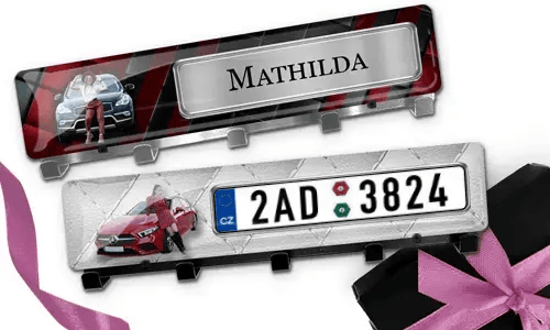 Luxury keyholder with car/photo and license plate for yourself