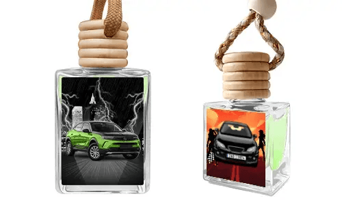 Mini odświeżacz powietrza do samochodu z obrazkiem samochodu