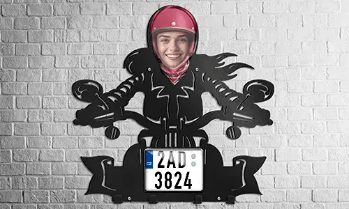 gallery-keyholder-wall-motorcycle-rider-skeleton-face-license-plate-and-text-printed-1