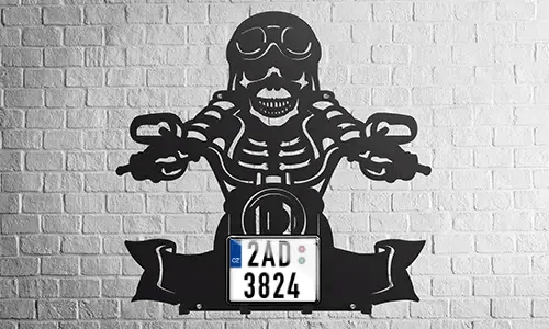 gallery-keyholder-wall-skeleton-motorcycle-rider-license-plate-text-printed-1