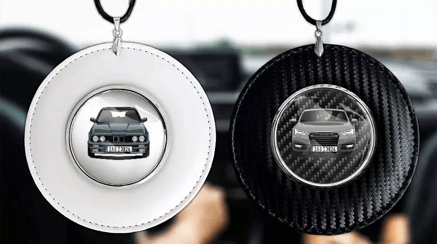 Car mirror chain with photo